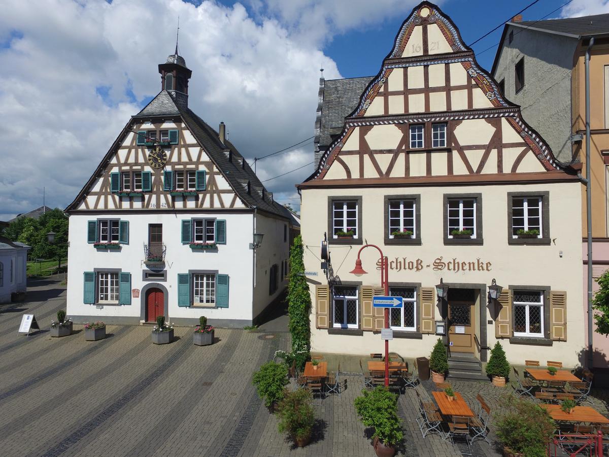 Hotel Zur Schloss-Schenke Нойвид Экстерьер фото