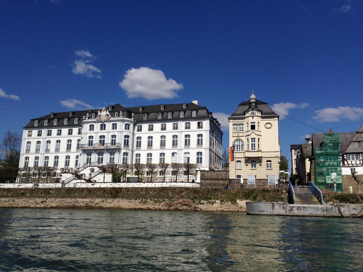 Hotel Zur Schloss-Schenke Нойвид Экстерьер фото